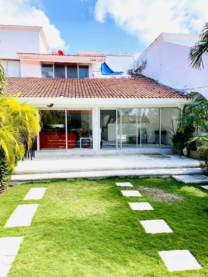 Casa Blanca ZH Kukulkán Mall Cancun Bagian luar foto